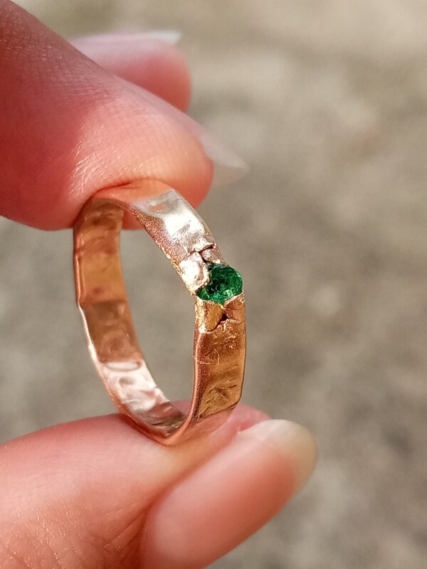 14K GOLD FRACTURED RING
