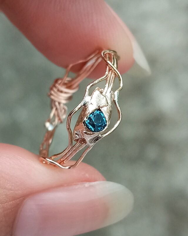 14K GOLD CHRYSALIS RING
