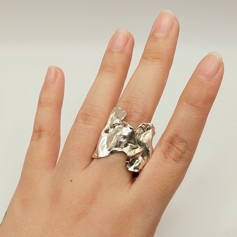 ABSTRACT RING