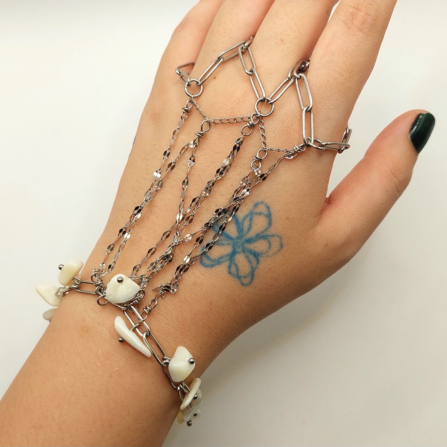 Handchain Bracelet 01
