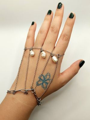 Handchain Bracelet 02