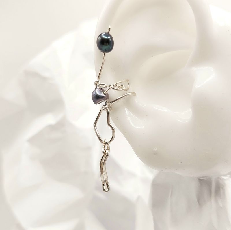 Pearls and Chain Earcuff Set