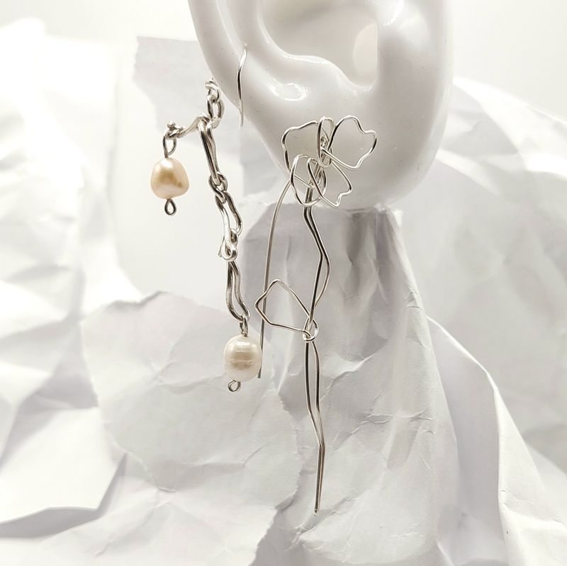 Flower and Pearl Earring Set