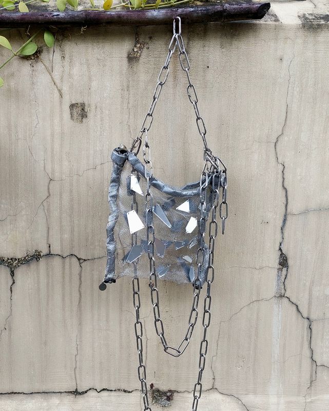 Steel Bag 04_Broken Mirror