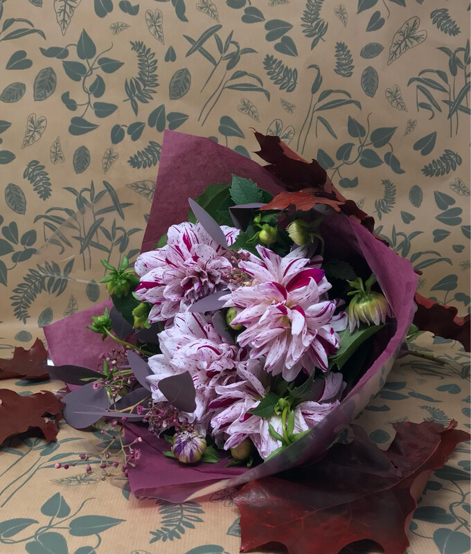 ?Bouquet de Dahlia ?Bouquet de Dahlia