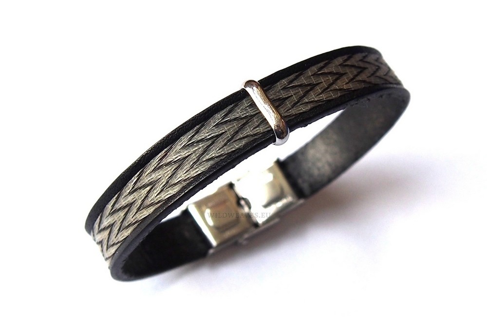 Horsehair bracelet Tchiva with pattern ZIGZAG, equine keepsake