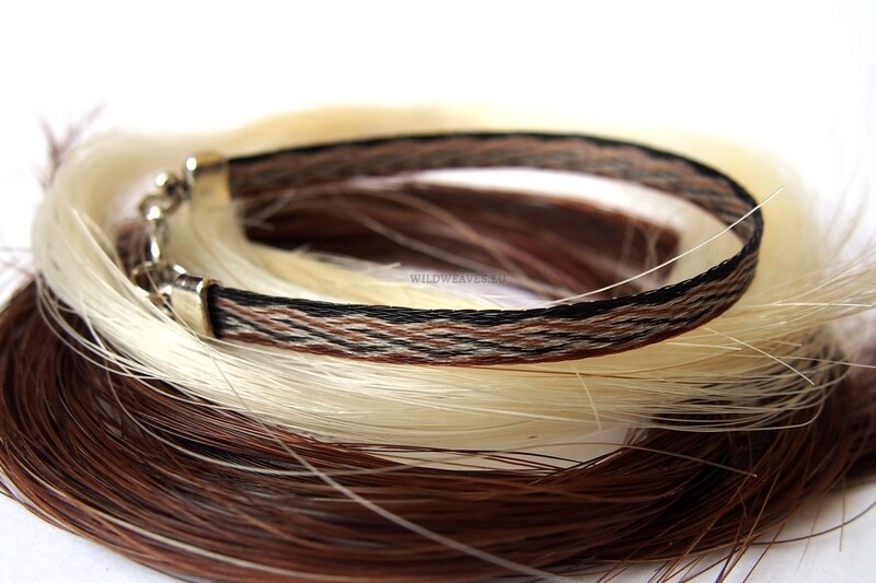 Horsehair bracelet DAFIA with pattern 