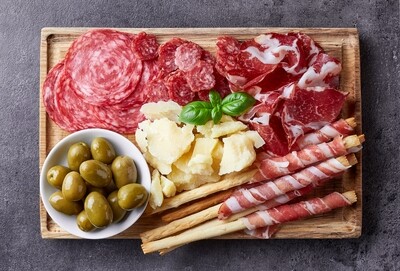 ULTIMATE ANTIPASTO SELECTION BOX (8 items) ULTIMATE ANTIPASTO SELECTION BOX (8 items)