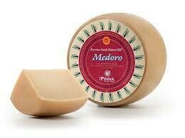 PECORINO MEDORO DOP FIORE SARDO - 3kg avg PECORINO MEDORO DOP FIORE SARDO - 3kg avg