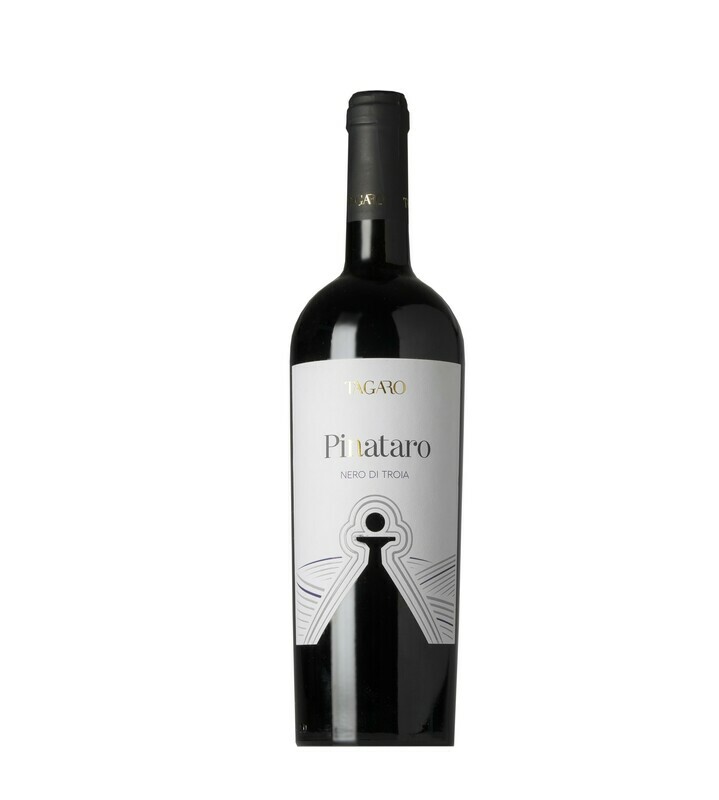 Nero di Troia IGP Puglia Pinataro 0,75L ABV 13.5% Nero di Troia IGP Puglia Pinataro 0,75L ABV 13.5%