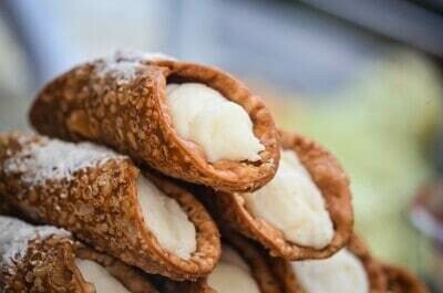 Cannoli - Chocolates - Snacks