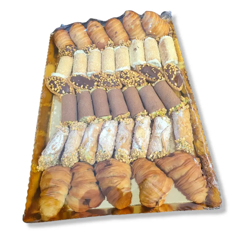 ASSORTED TRAY OF FILLED ITALIAN PASTRIES (40pcs apx) - Kami Dolciaria 1.5kg