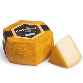 Pecorino al miele - 2.3kg (avg) Chiodo