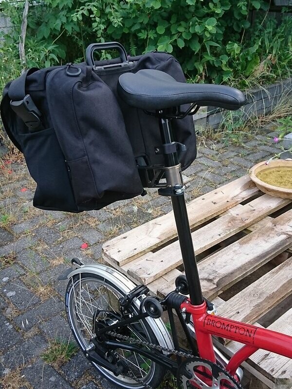 Eerder metaal #Seatposthugger Model 4.1 luggage carrier