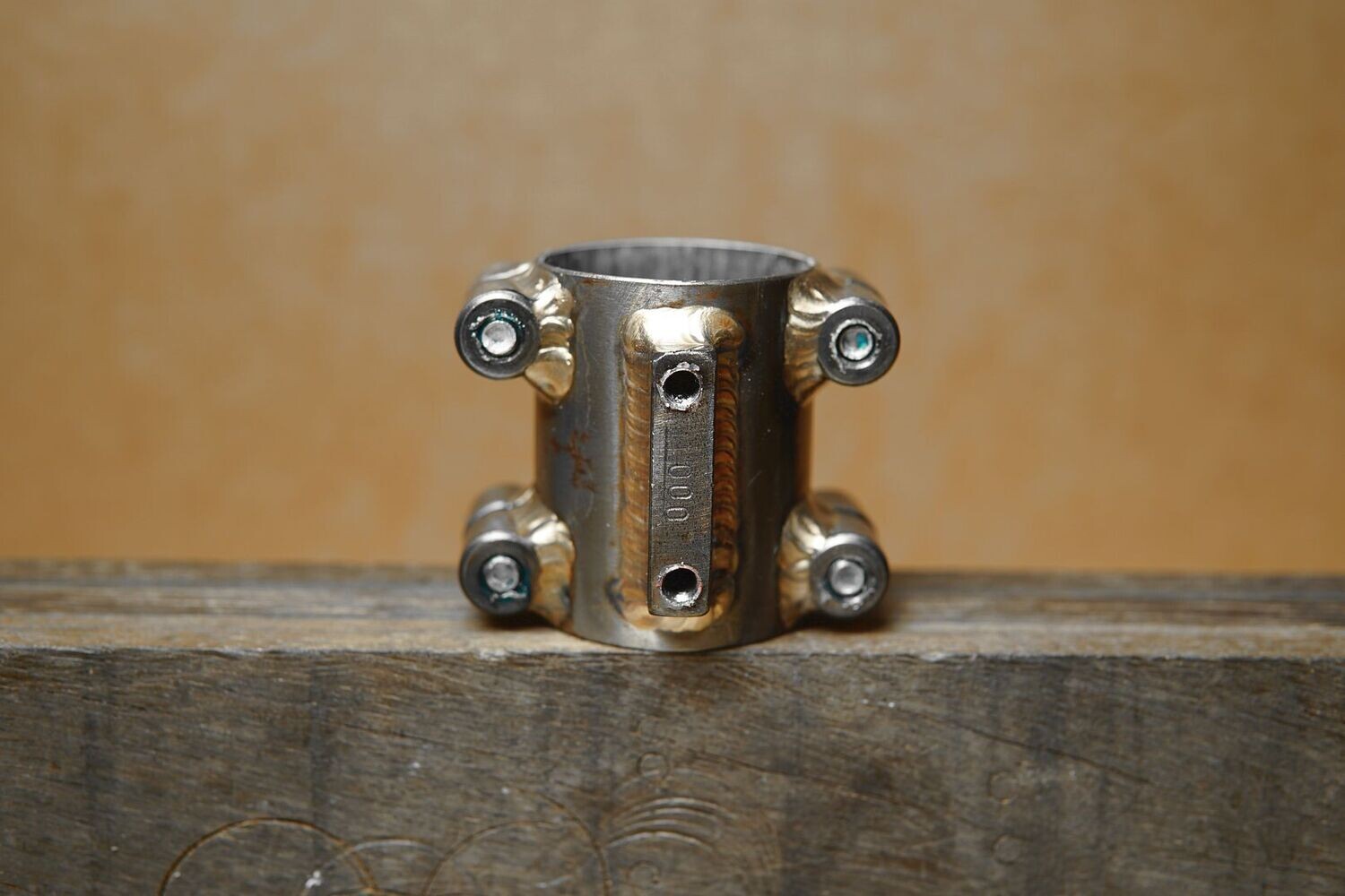 Eerder metaal #Headtubehugger luggage adapter with 4 bolts, Tig bronze brazed