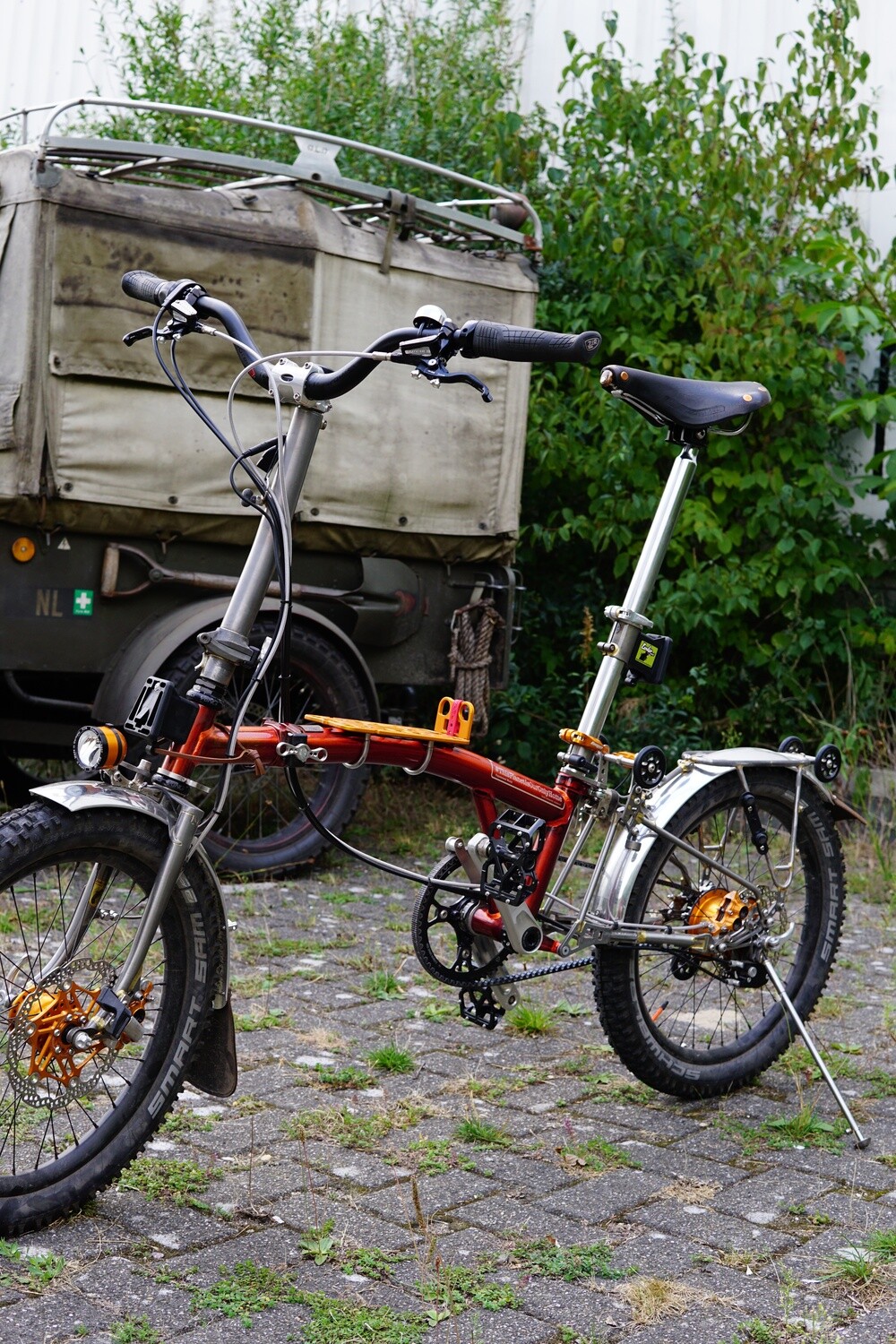 Eerder-Xplorer bikepacking platform aka #mainframehugger new Raw