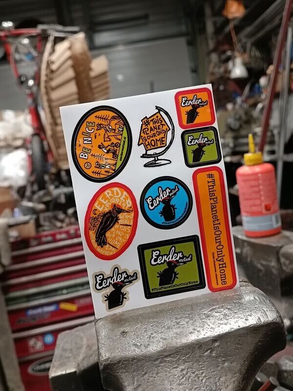 Eerder metaal #BE NICE and more sticker sheet postcard size
