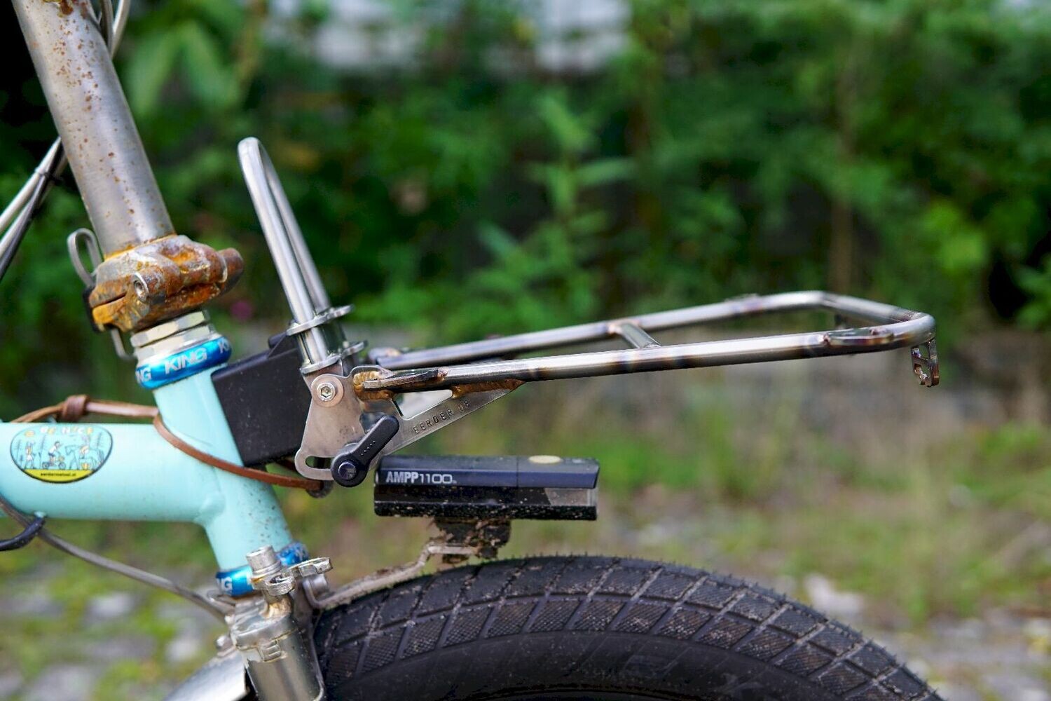 Eerder metaal #Tombstone rack for Brompton carrier block