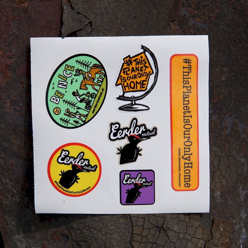 Eerder metaal #BE NICE and more sticker sheet 11x11 cm