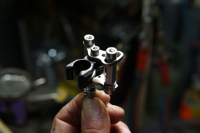 Eerder metaal adjustable handlebar catch for Brompton G line