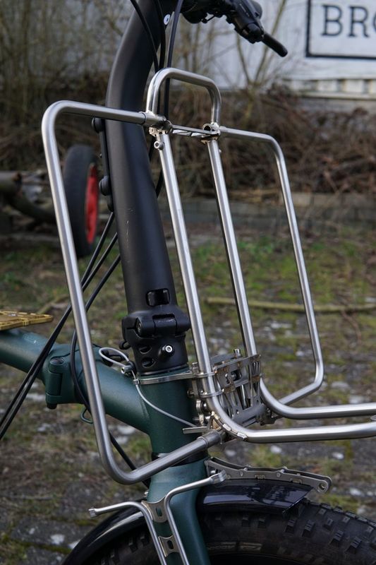 Eerder metaal Full metal Frame with 10 mm tubular sides 295x398 mm