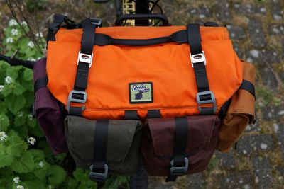 Eerder Xplorer front bag MK3 fits the Brompton front carrier block