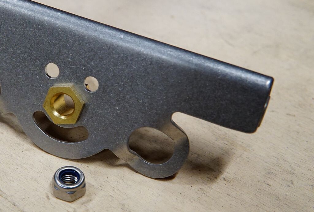 Eerder metaal Repair bridge for Brompton rear frame repair, Finish: RAW machine tumbled Stainless Steel
