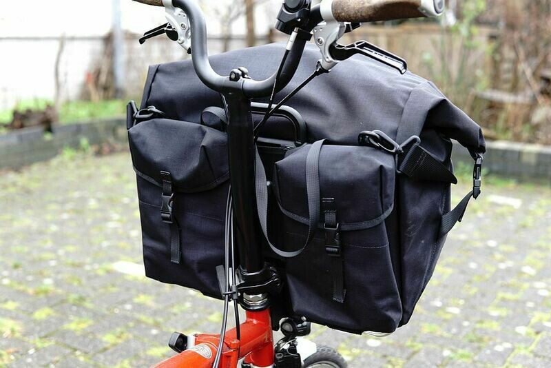 Radical Design waterproof Roll top bag, color: Black