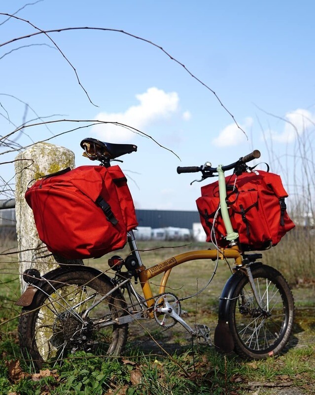 Radical Design waterproof Roll top bag, color: Red