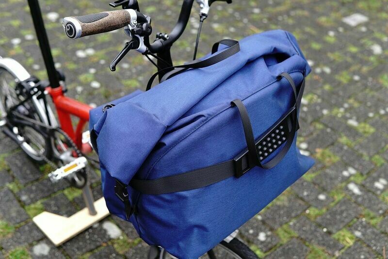 Radical Design waterproof Roll top bag, color: Blue