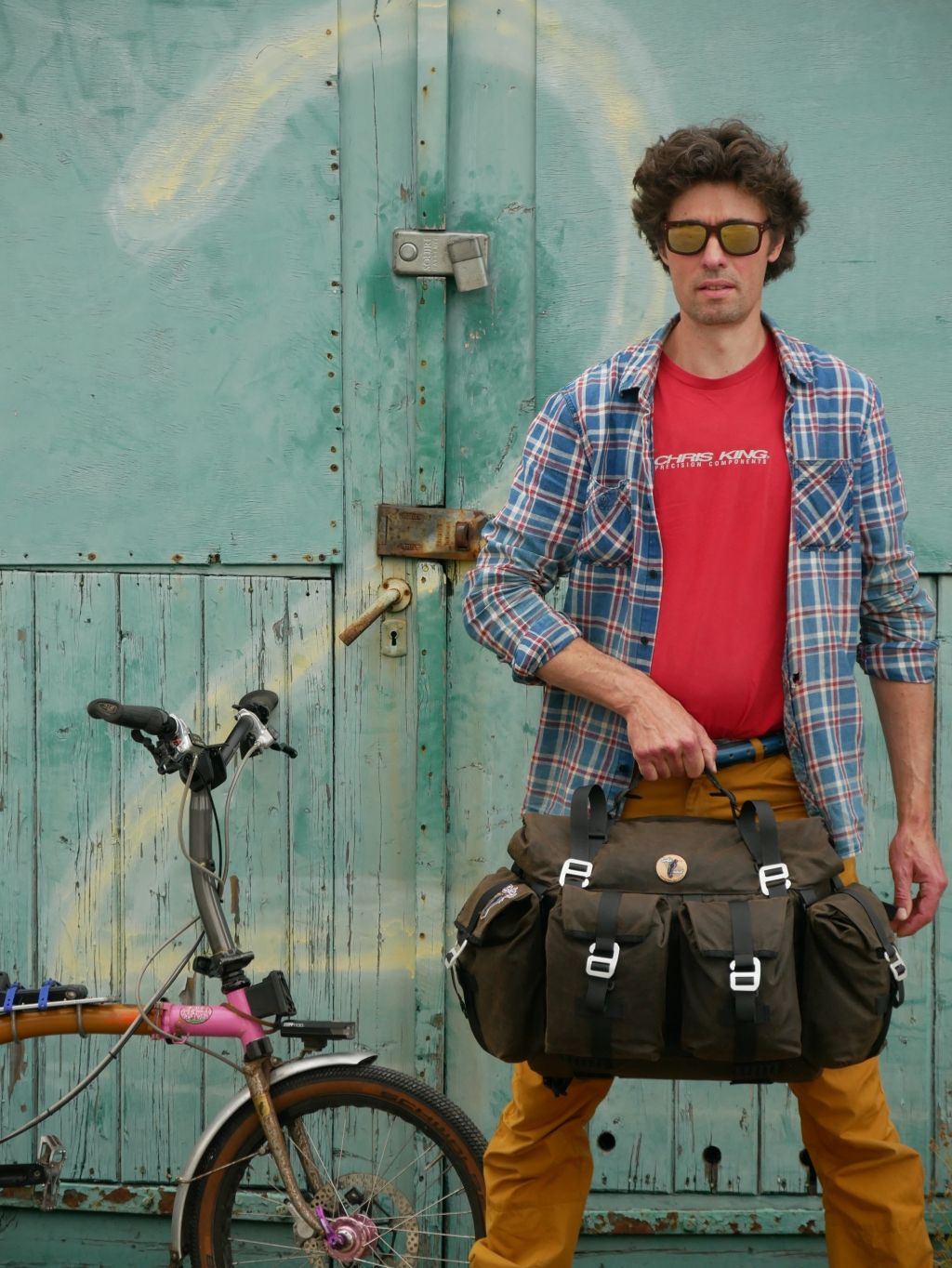 Eerder Xplorer front bag MK3 fits the Brompton front carrier block