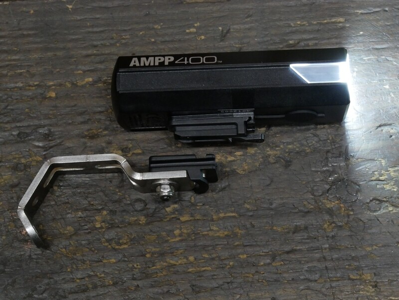 Eerder metaal Light bracket for Brompton forks fits Cateye Volt and Ampp lights