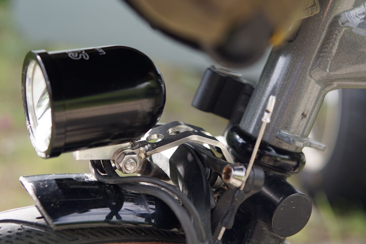 Eerder metaal Light bracket for SON Edelux, Ladelux and other compact headlights on Brompton C and P line