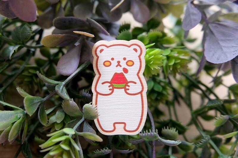 Hungry Bear eats Watermelon | Wood Pins
