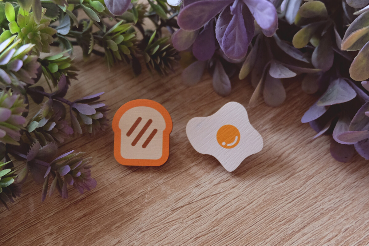 Egg &amp; Toast | Wood Pins set