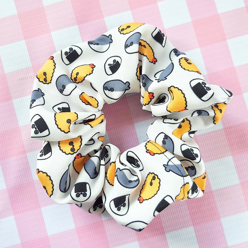 Sacabambaspis | Scrunchies