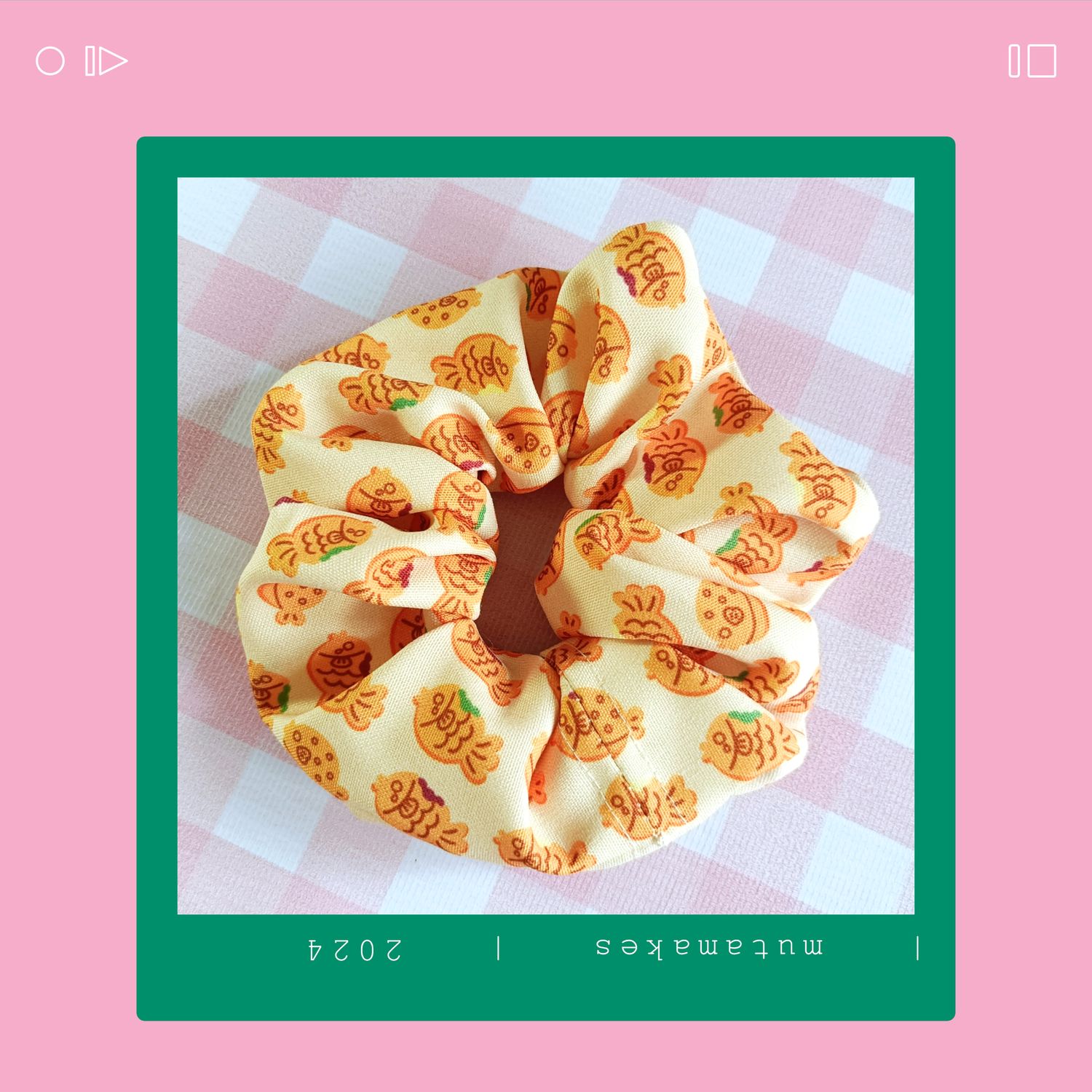 Crying Taiyaki | Scrunchies