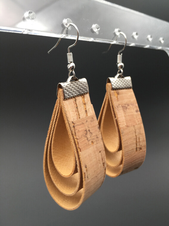 Teardrop earrings