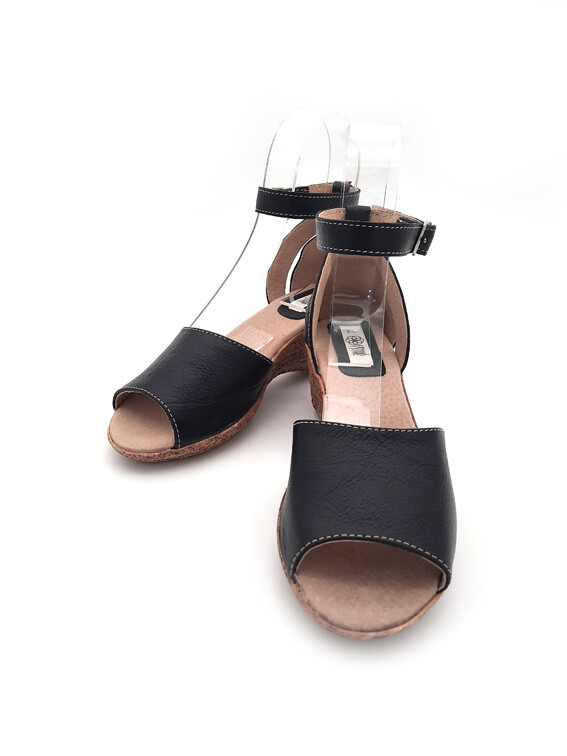 Roman Wedge