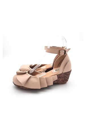 Livia Collar Wedge