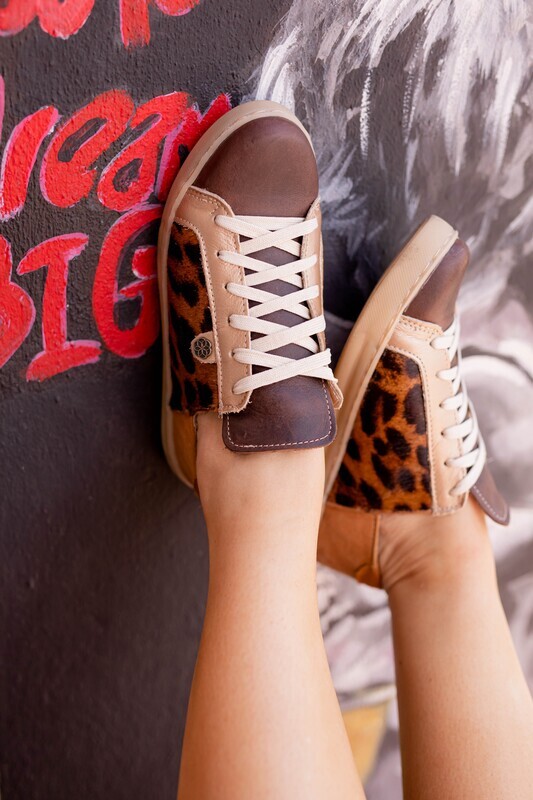 Skaamrosie Sneaker: Diesel Brown