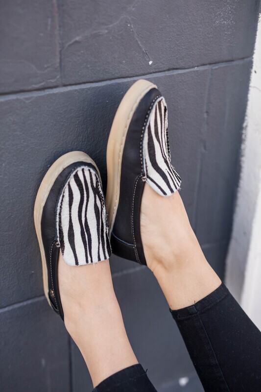 Moccassins - Baby Tiger vamp - Black Quarters and Binding