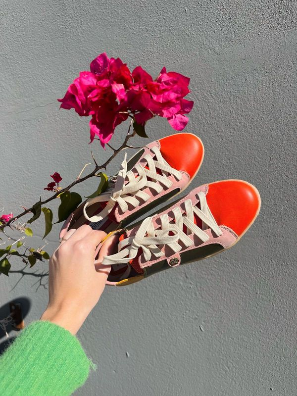 Skaamrosie Sneaker: Coral &amp; Olive
