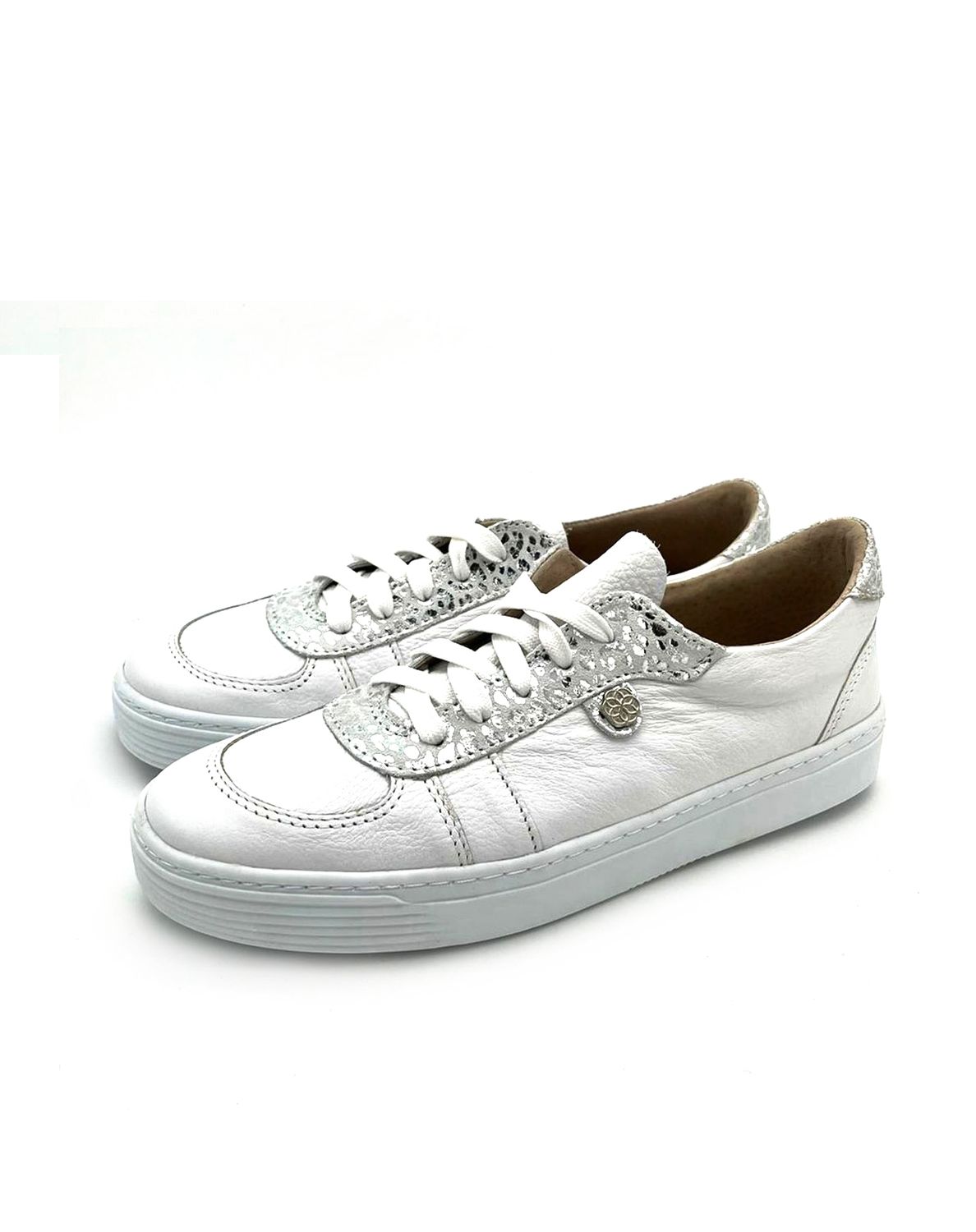 Suikerbossie Sneaker - White and silver