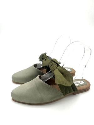 V - Bow Mule