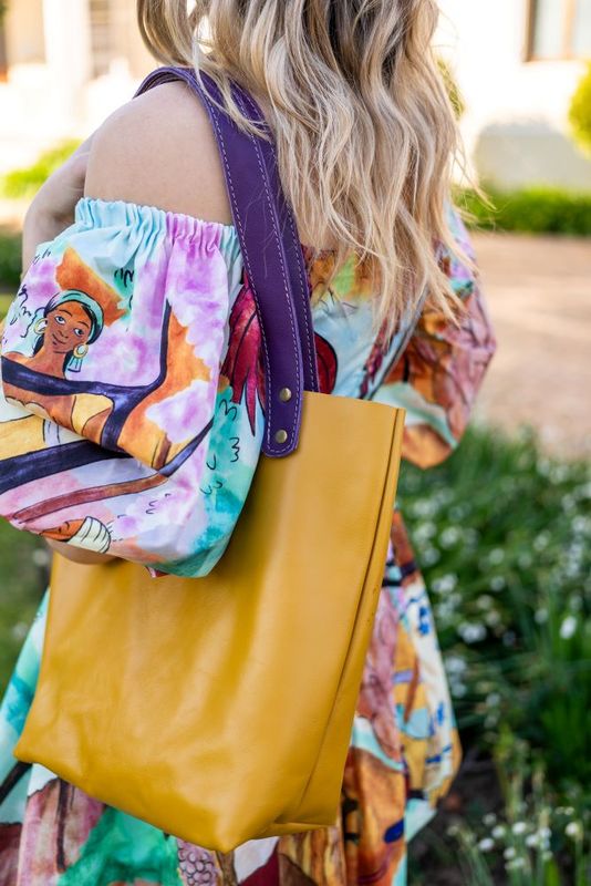 Leather Shopper Bag (Clasp without Lining) - Duo colour options