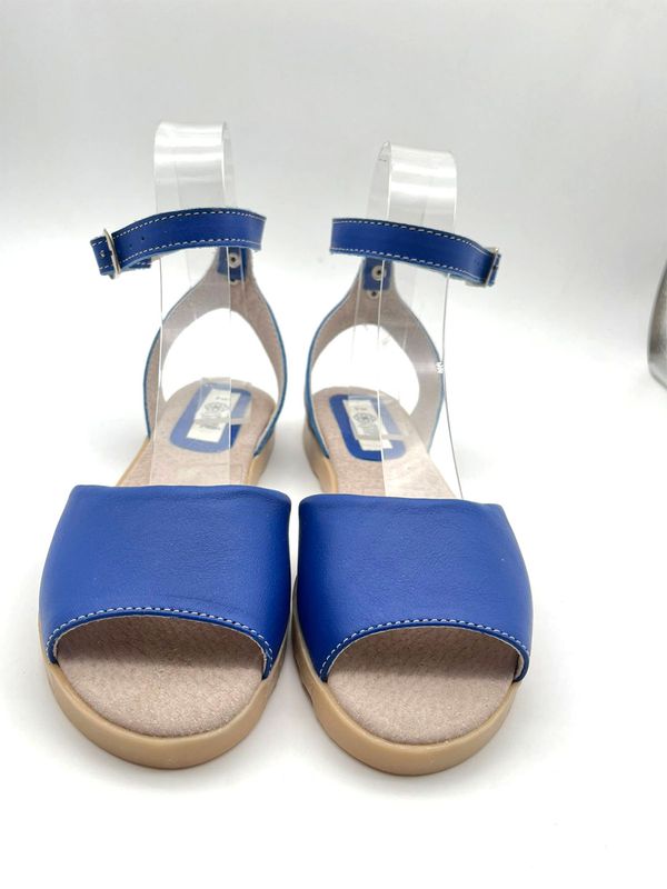 Peep-toe Sandals