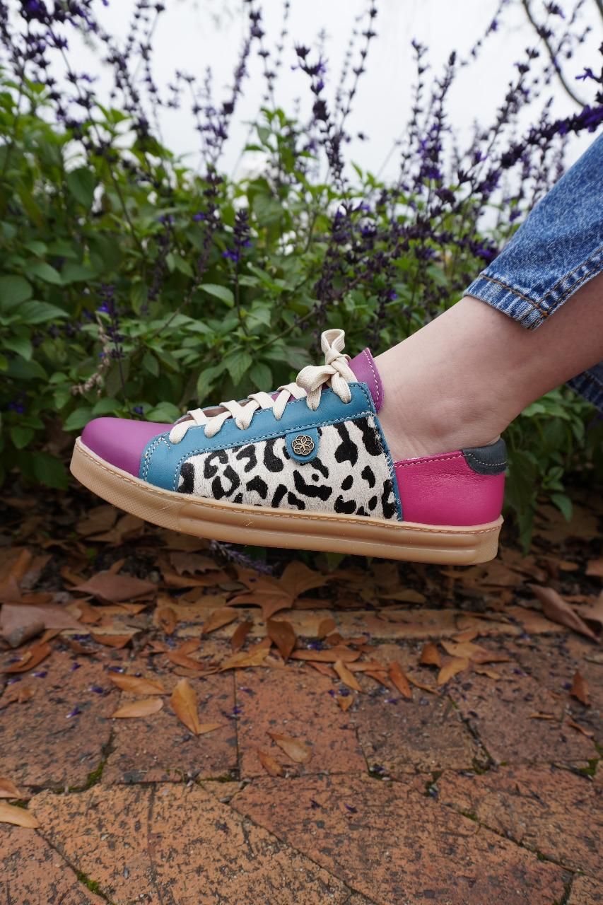 Skaamrosie Sneaker: Purple Combo