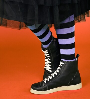 Skaamrosie Boot