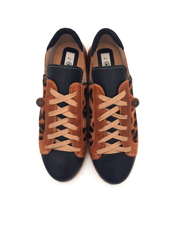Skaamrosie Sneaker: Black Toffee Leopard